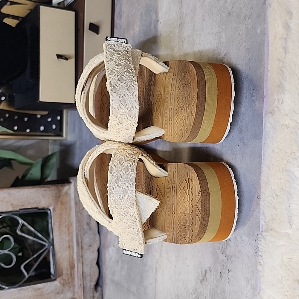 Luk.ees brand sandals - Picture 3 of 7